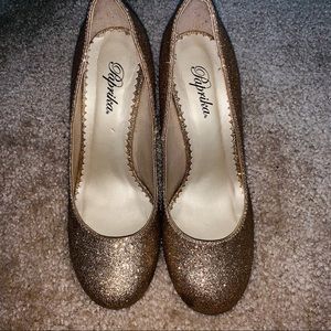 ✨✨✨Gold Glitter Pumps ✨✨✨ Size: 7 1/2 ⭐️